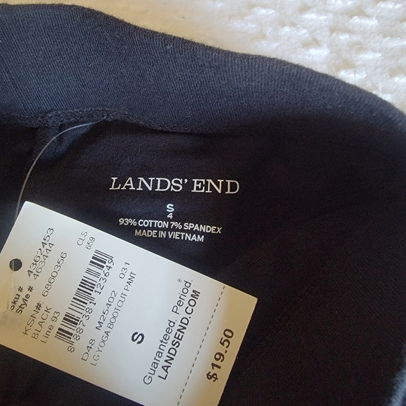 Kids Yoga Pants - Picture 3 of 6